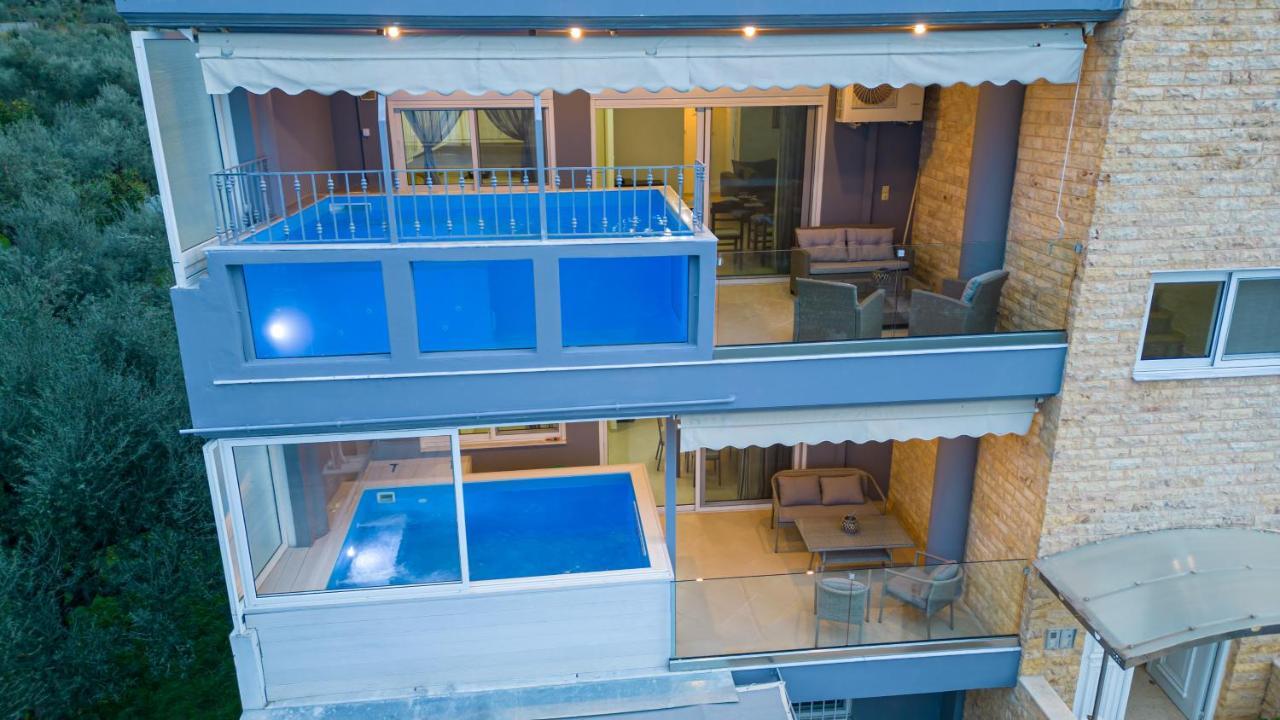Grand Suites With Private Pools Kalamata Exterior photo