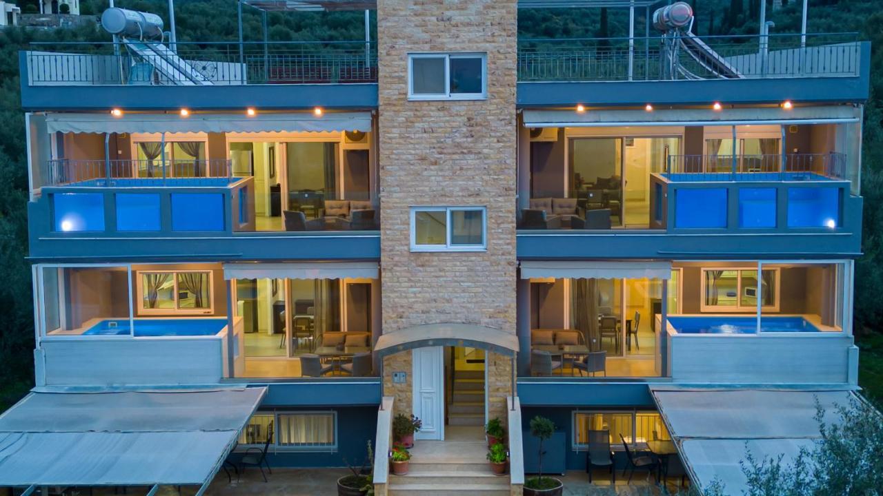 Grand Suites With Private Pools Kalamata Exterior photo