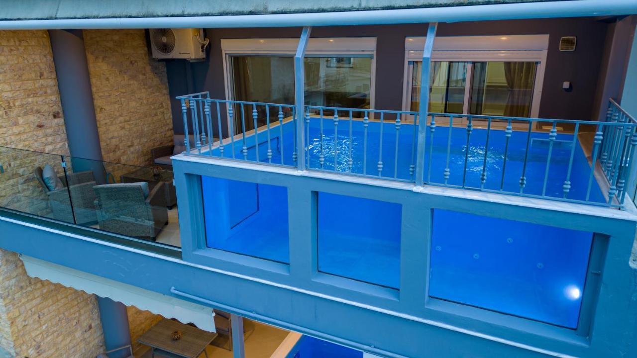 Grand Suites With Private Pools Kalamata Exterior photo
