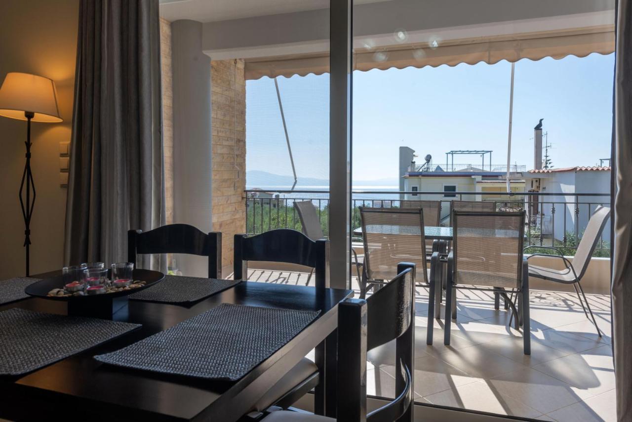 Grand Suites With Private Pools Kalamata Exterior photo